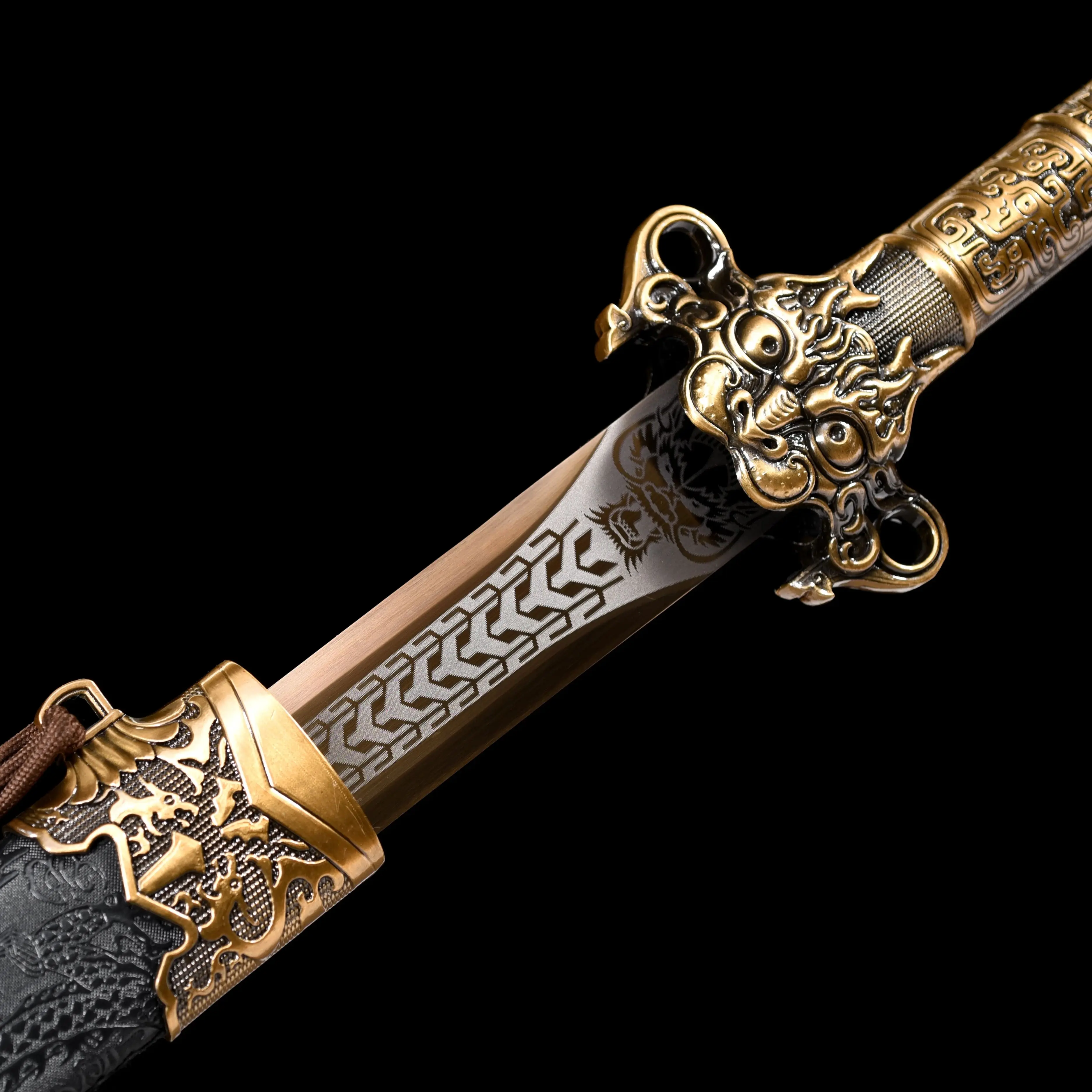

cosplay spring steel blade, true samurai sword katana, Warcraft Golden sword role-playing, unique gift for ninja martial arts
