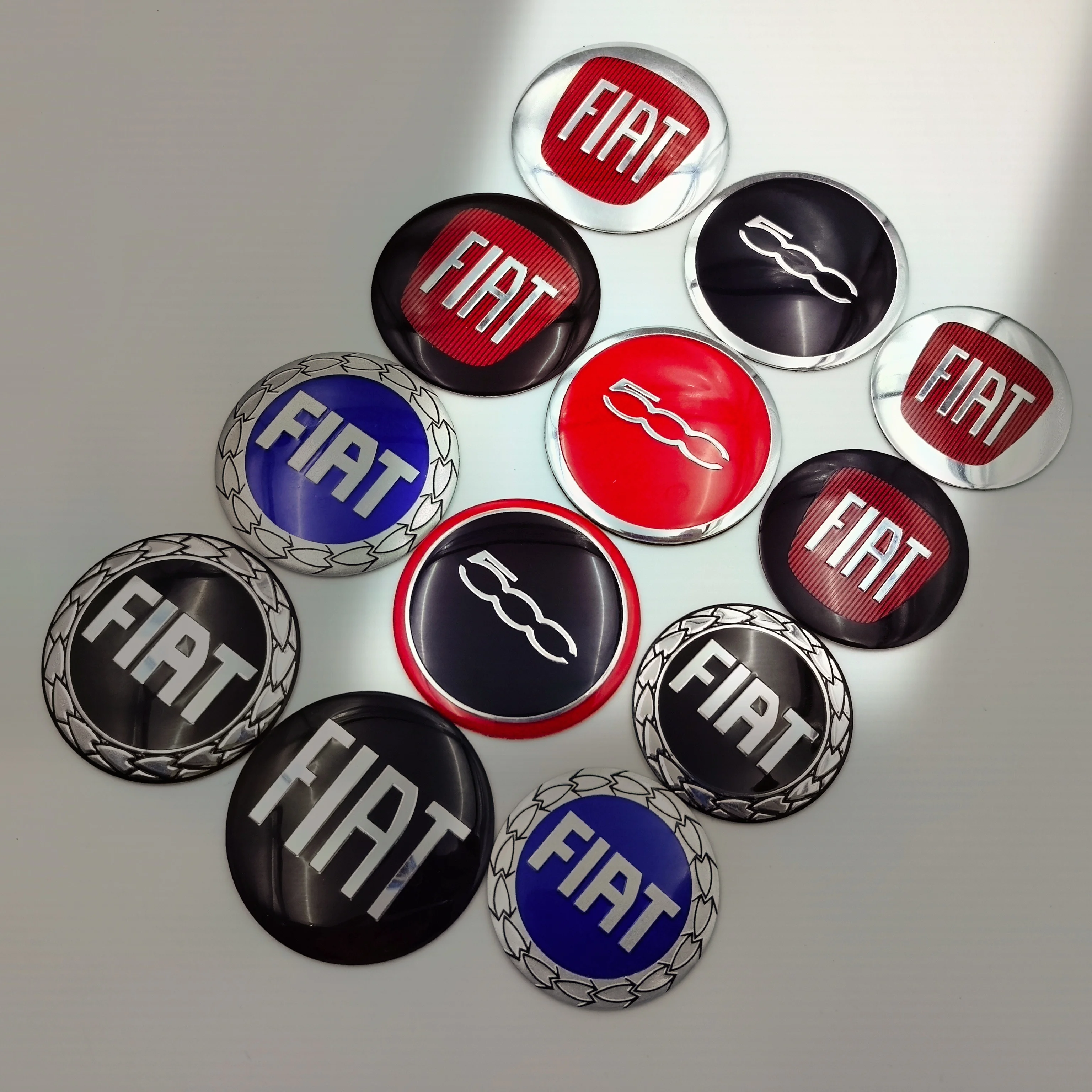 4 Uds 3D 50mm 56mm FIAT 500 logo emblema del coche cubo central de la rueda llanta automática reinstalar insignia a prueba de polvo cubre pegatina accesorios de estilo