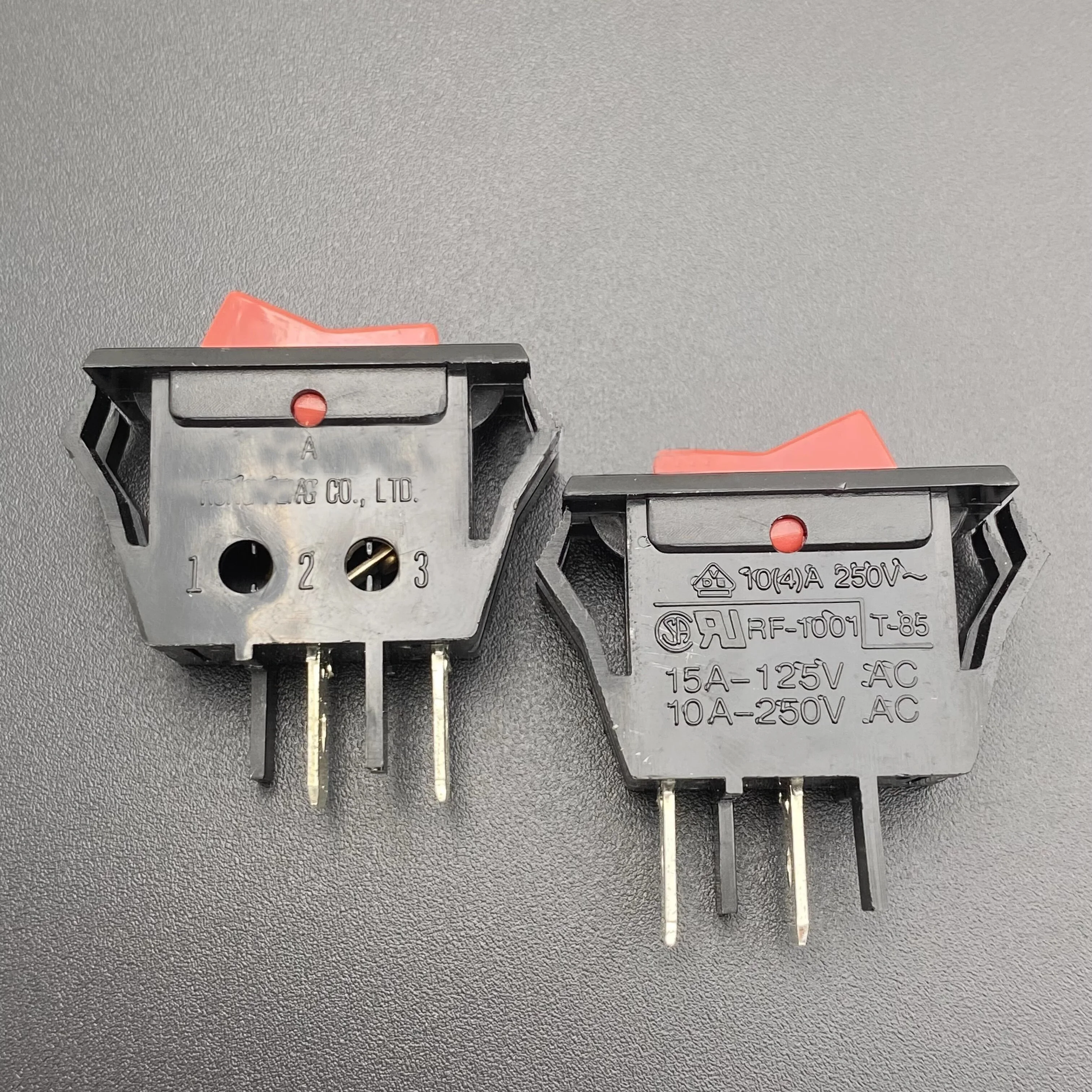 2 دبوس 2 سرعة 10A مشوه قارب نوع مفتاح الطاقة غطاء أحمر لا ضوء تايوان RF-1001 قارب نوع زر التبديل