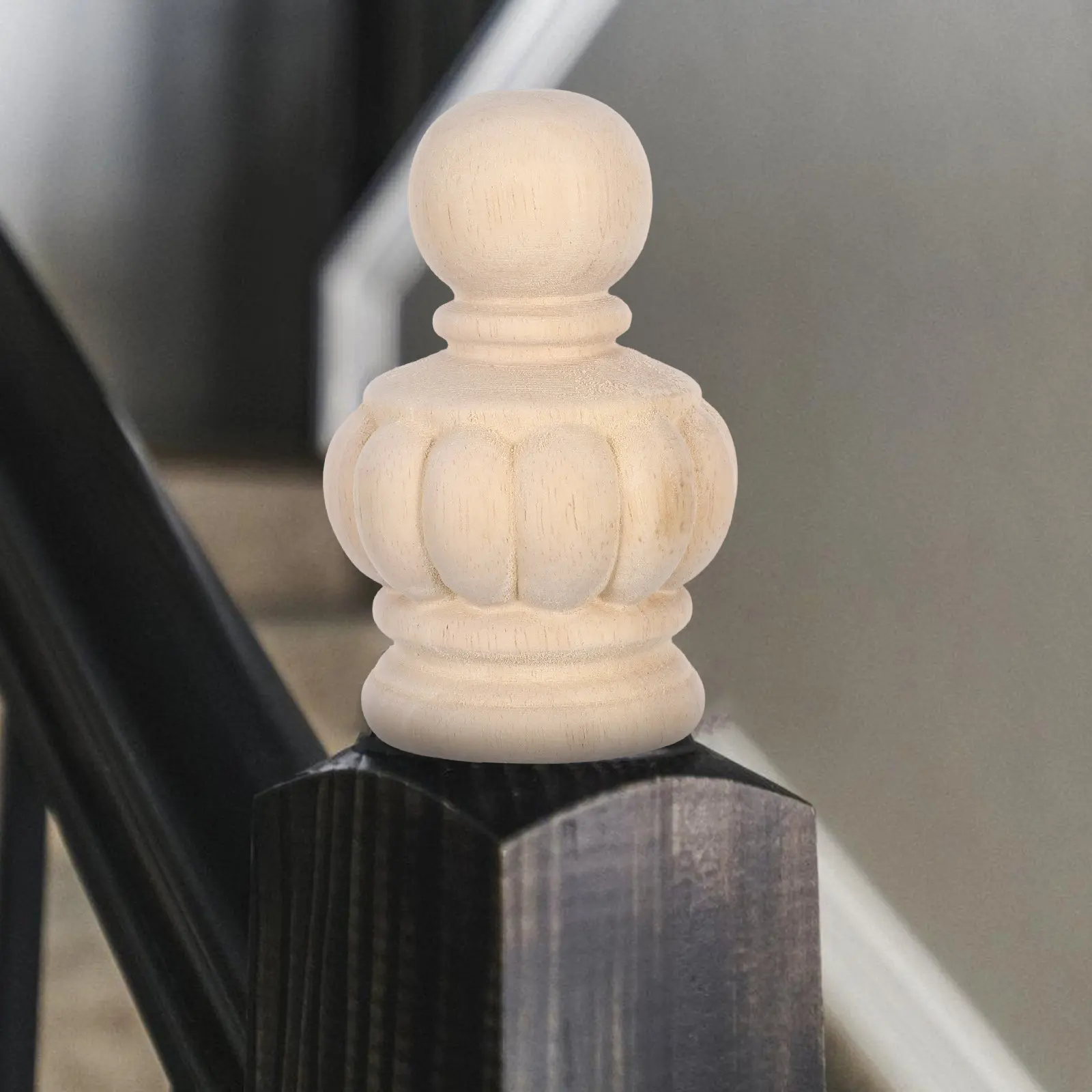 หัวเสาไม้แกะสลักรูปสับปะรด สำหรับตกแต่งบันได งาน DIY  ขนาด 4.72x2.75x2.75 นิ้ว  แบบยังไม่เคลือบสี