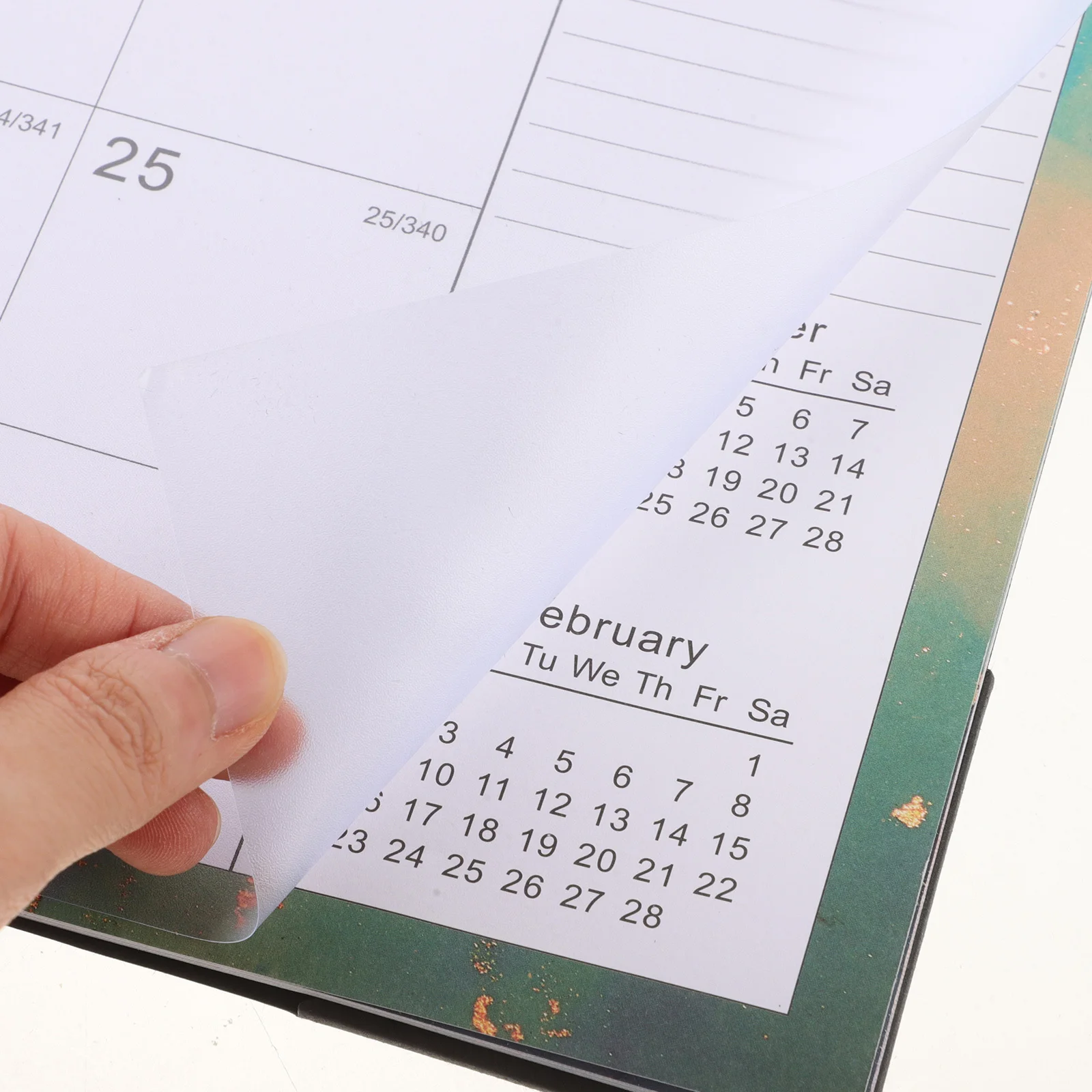 18pcs Kalender Dinding Gantung Bahasa Inggris untuk Kantor, Rumah, Ruang Belajar, Dekorasi Dinding Kalender Harian 2025-2026