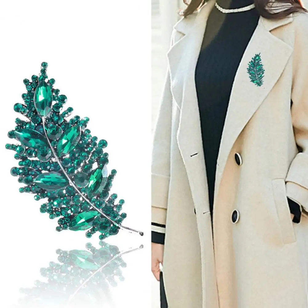 Pullover Brosche Pin Blätter Form Brosche elegante Strass blätter Brosche stilvolle Anstecknadel für Kleidung Schal oder Hut modisch