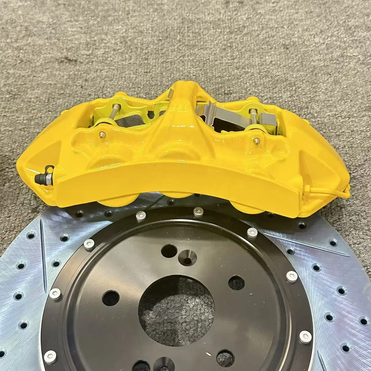 Hsingyik Yellow Brake Systems 6 Pistons Pot Big Brake Kit For Honda Civic 10th Gen Front GT6 Caliper With Rotor Pad 18inch