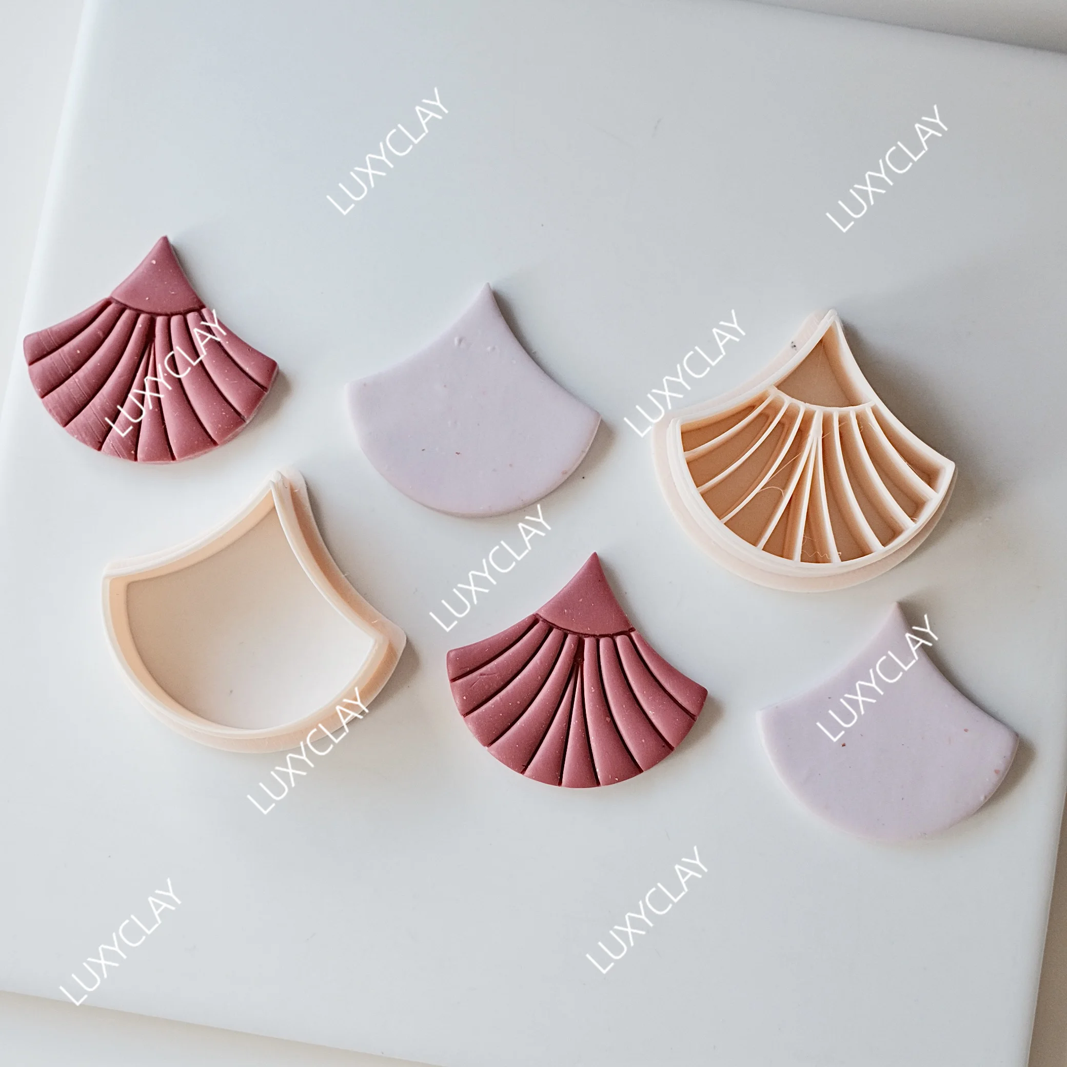 2pcs/set Fan Shape Polymer Clay Cutters, Geometric Line Pattern Polymer Clay Molds for DIY Jewelry Pendant & Earring Making