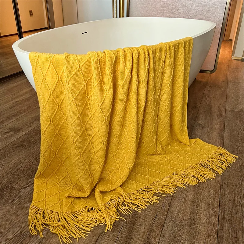 Coperta scozzese coperta morbida decorativa per divano letto aria condizionata delicata sulla pelle trapunta coperta per pisolino lavorata a maglia copriletto