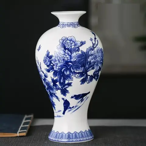 Elegant Jingdezhen Blue and White Porcelain Vases Fine Bone China Vase Peony Decorated High Quality Ceramic Vase