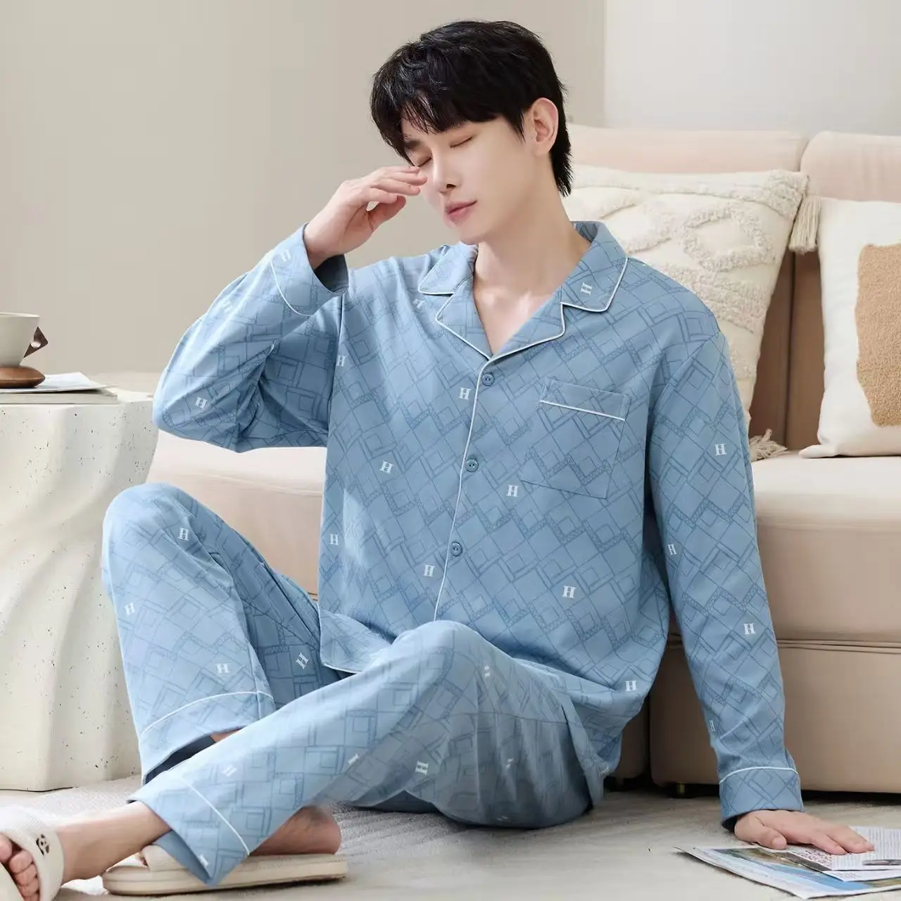 2025 جديد سترة الرجال منامة الربيع والخريف طويلة الأكمام السراويل الطويلة للشباب ومتوسطي العمر يمكن ارتداؤها خارج المنزل ارتداء رداء غير رسمية