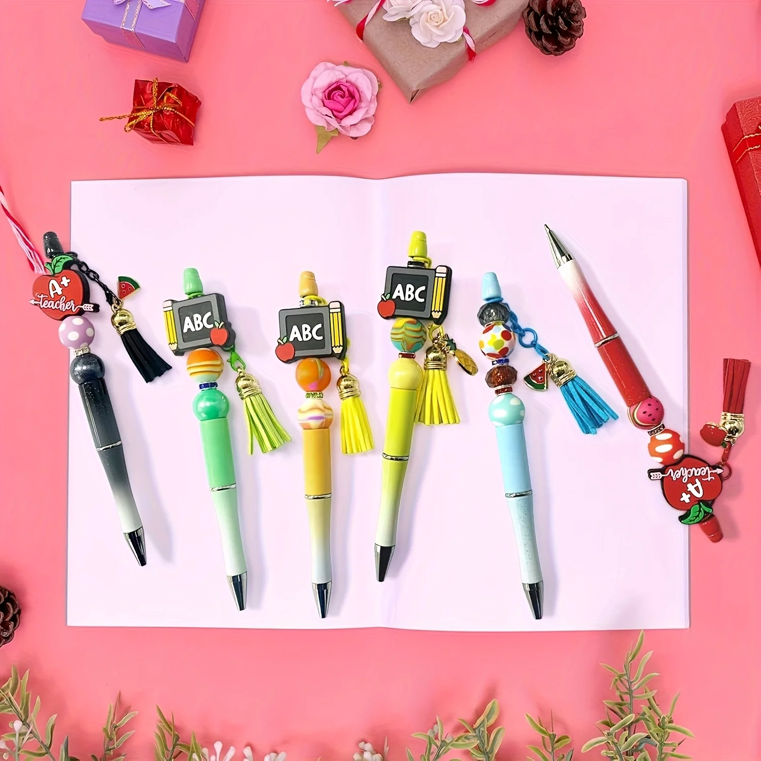 100本のプラスチックビーズペン、リフィル付き、DIYビーズペンキット、オフィス職場用品に最適