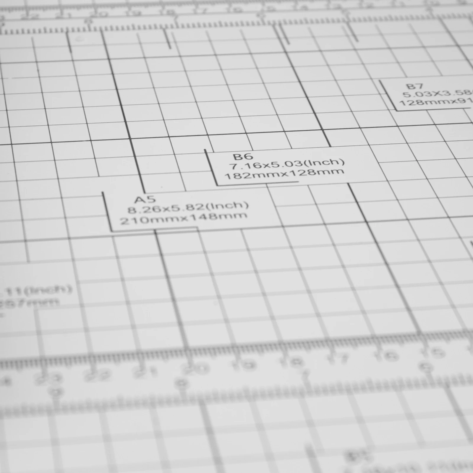 Heavy-Duty Manual Paper Cutter Cuts 400 Sheets of A4 Paper, Cold-Rolled Steel & ABS Construction