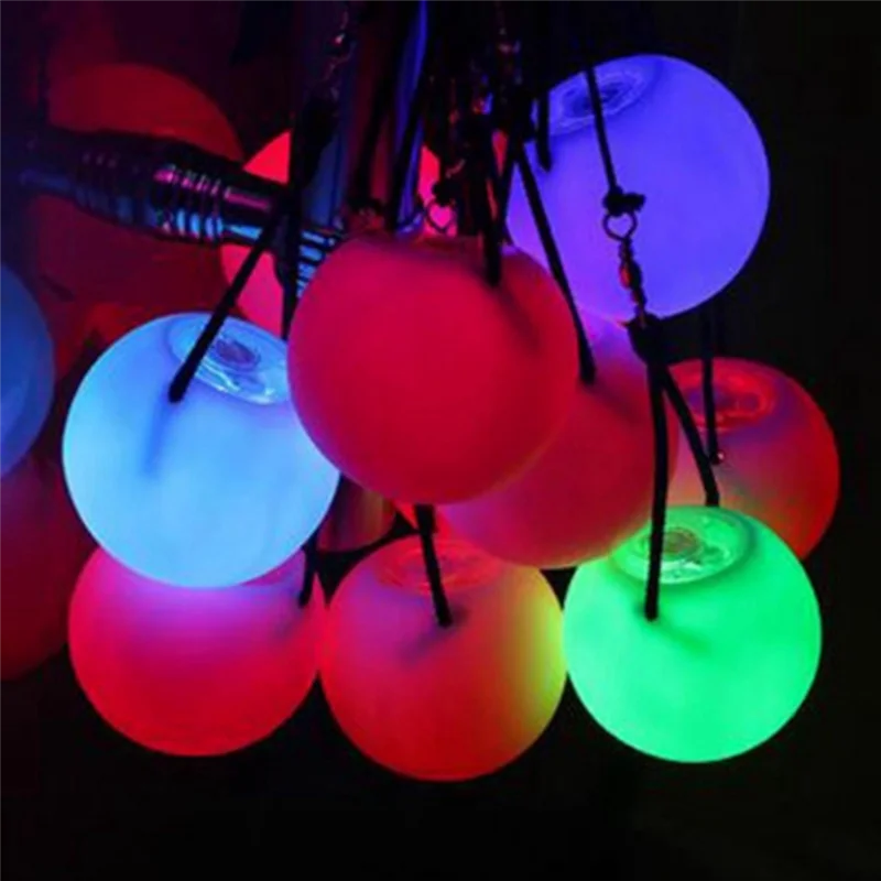 2 pçs led poi bolas brilho poi bolas led brilho brinquedo iluminar bolas arco-íris alta estroboscópica bola giratória para crianças adultos