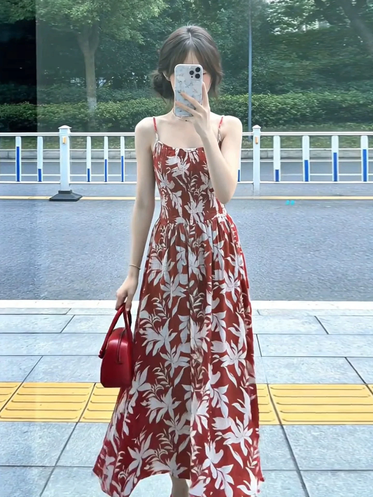

Stunning Floral Print Halter Dress Women's Unique Beautiful Red Long Dress Summer Vacation Style High Waist Sleeveless Gown