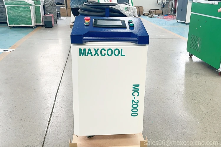 Rust Removal Portable Laser Cleaning Rust Removal Machine For Metal Wood Varnish Painting Cleaner