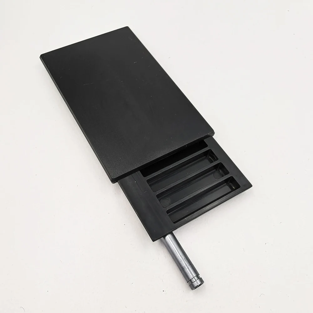 8 Compartments Plastic Snuff Kit Container with Sild Lid in Aluminum Straw 8 Slots Pocket Size Portable Storage Box