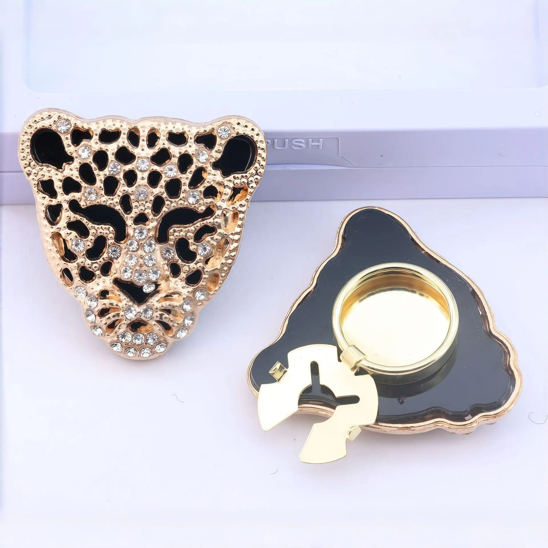 1/2PCS Button Cover Leopard Head Rhinestone Cufflinks Shirt Sleeve Button Collar Clips Button Decoration Accessories