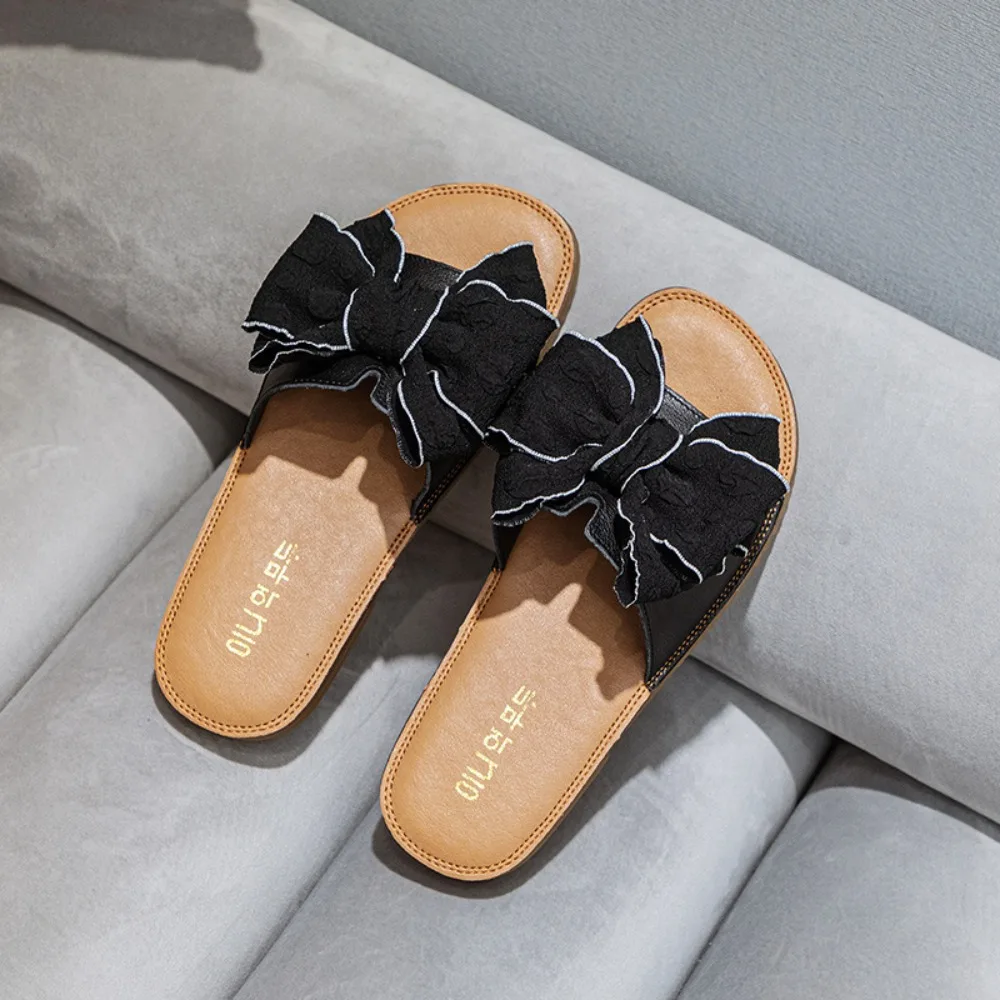Top Layer Cowhide Slippers for Women 2026 Summer New Non Slip Soft Soled Beach Shoes Leather Oversized Women's Shoes 35-43