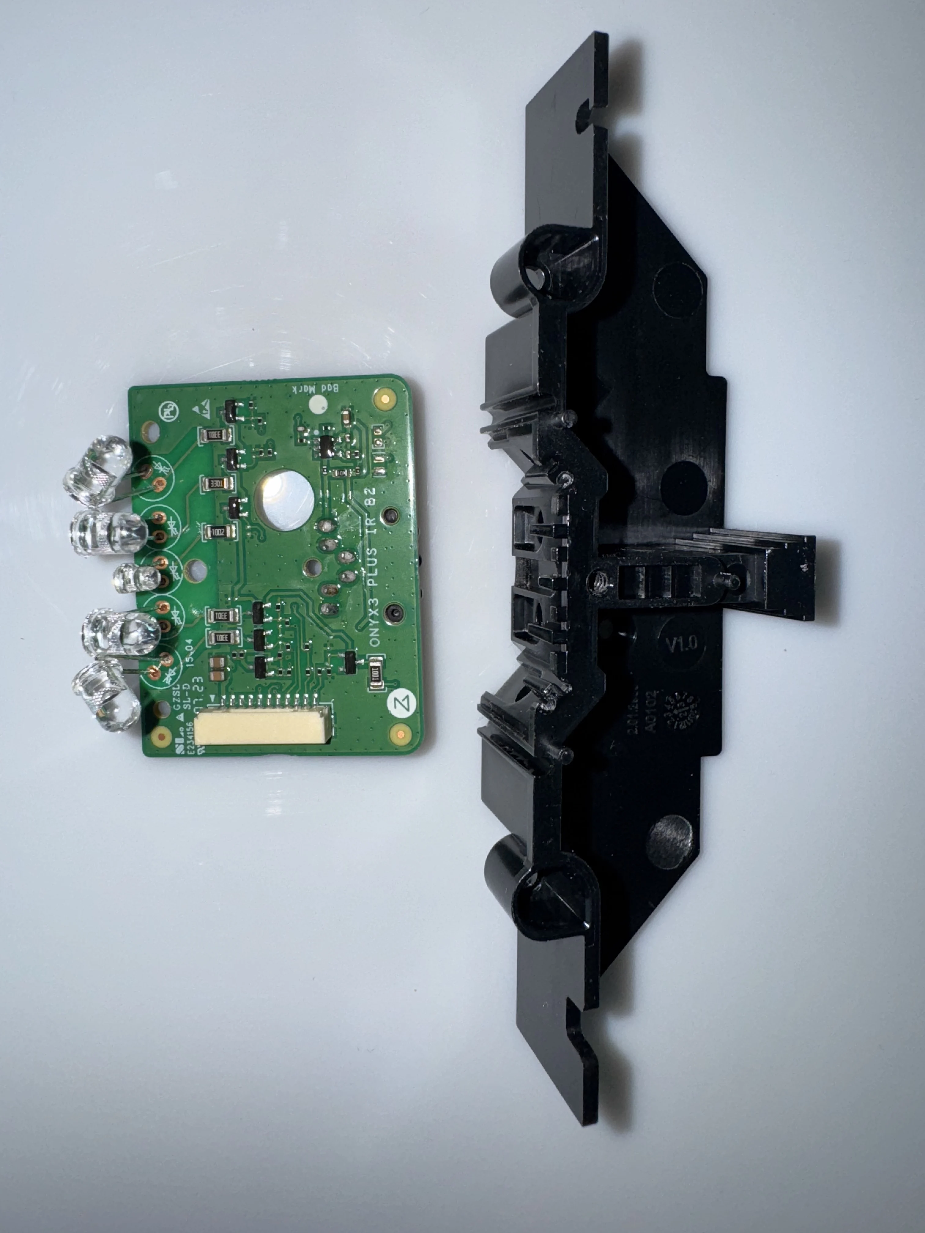Roborock ONYX3 PLUS IR B2 Charging Sensor Assembly - Original Parts for Select Computer Versions