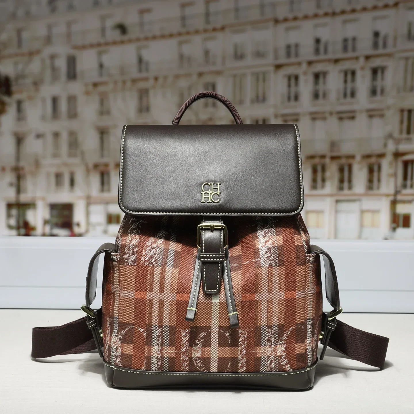 2026 CH Fashion Light Luxury Women's Bag Contrasting Color Backpack Dating Versatile College Style Backpack Student School Bag