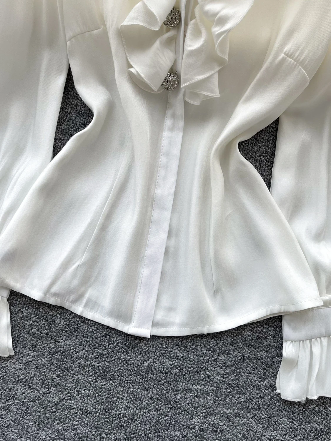 Women's 2024 Summer Lapel Pleated Waist-tight Slimming Design Chic Female Temperament Tops Socialite High-End Long Sleeve Shirts