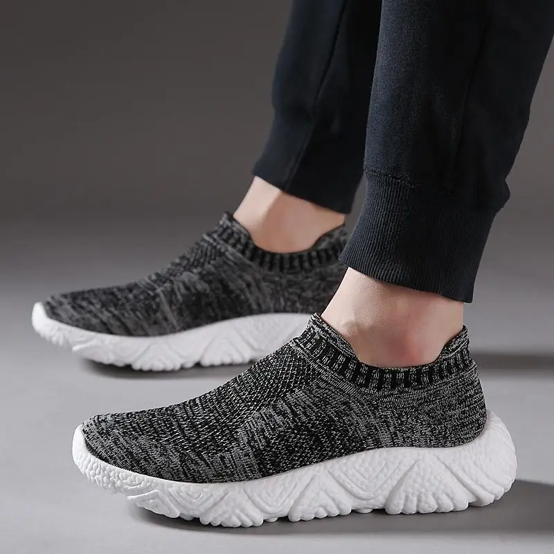 

New Men Breathable Knit Casual Shoes Comfortable Slip-on Sport Shoes Street Fashion Loafers