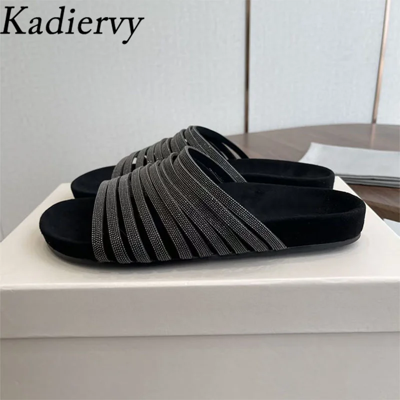 

Элитные женские шлепанцы из замши с плоской подошвой, украшенные бусинами и цепочками, повседневные комфортные летние тапочки для женщин