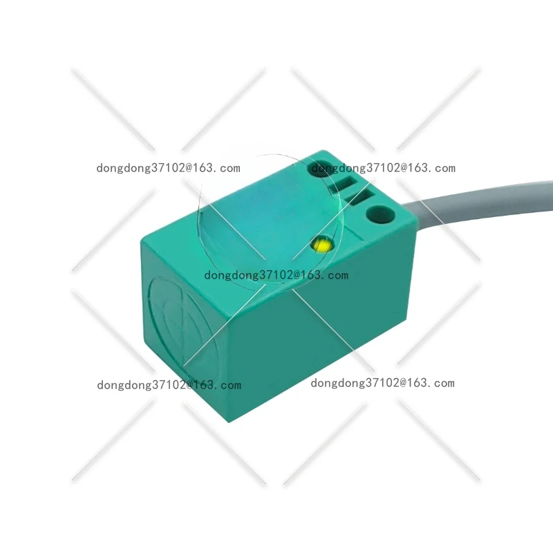 

EPT15 Electric Forklift Limit Switch AZ17M05NK AZ17M05PK PNK Sensor