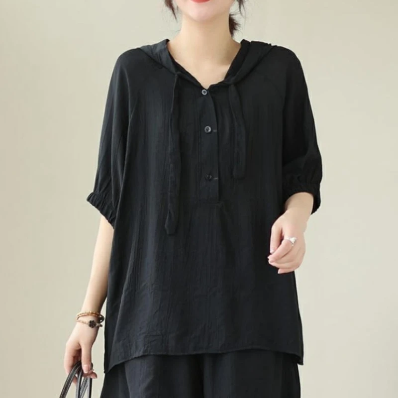 

Trendy Women Summer Hooded Short Sleeve Top Loose Shorts Two Piece Set Stylish Casual Wear