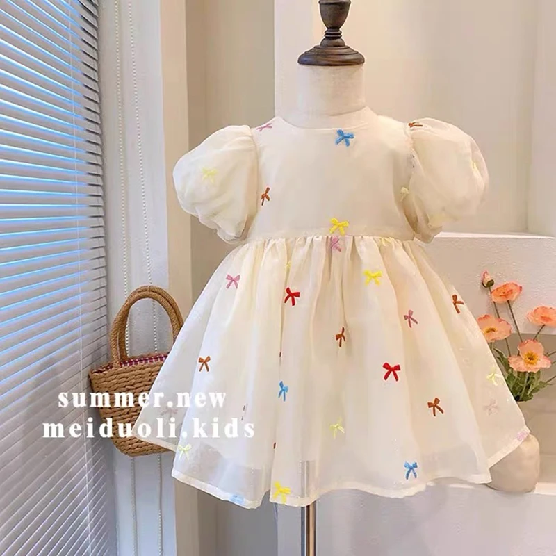 Mode Kinder Kleidung Baby Mädchen Kleid Gestickte Farbe Bogen Puff Sleeve Baumwolle Baby Mädchen Kleinkind Prinzessin Kleid Party Kleider