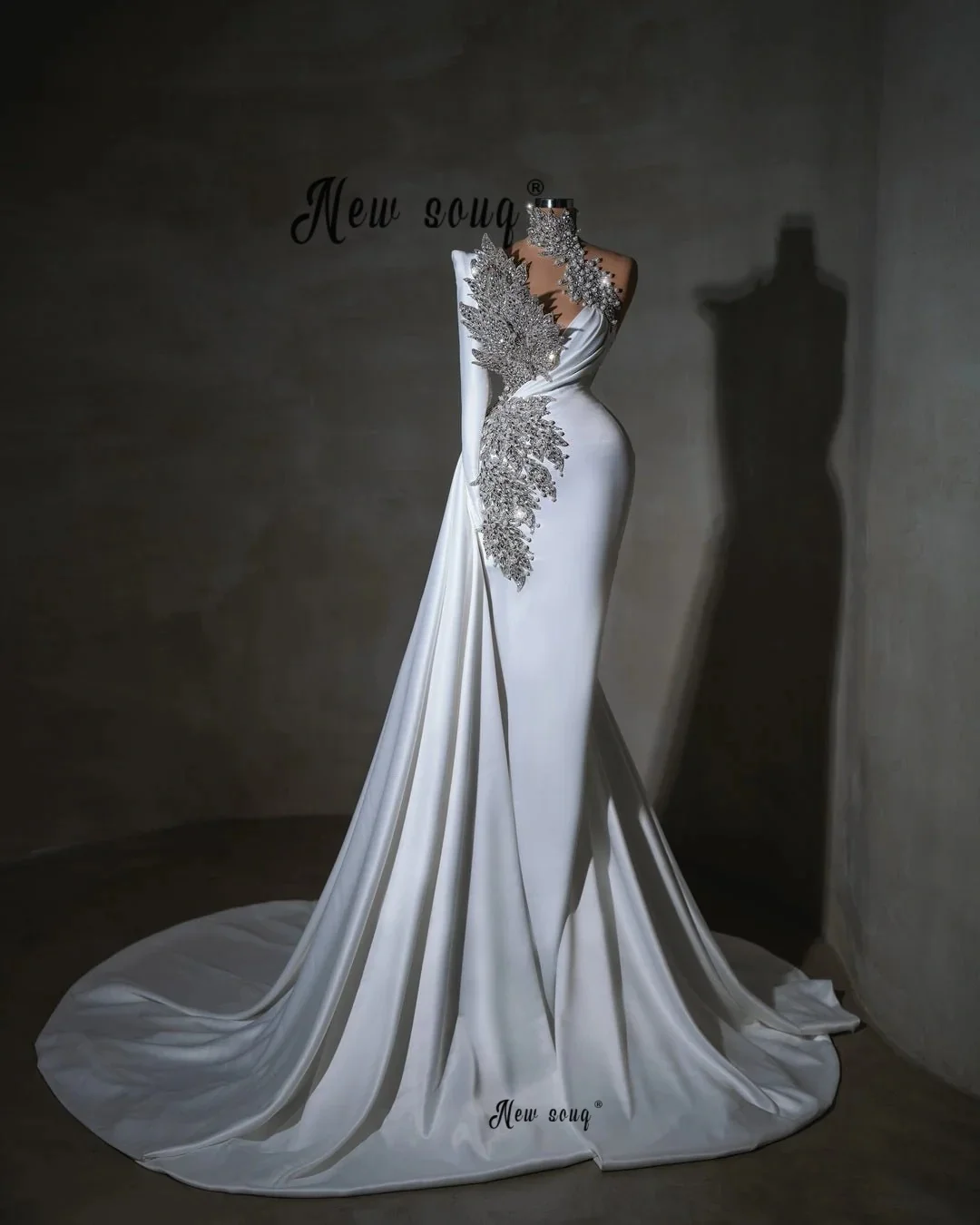 Turtleneck One Shoulder Prom Dresses 2026 Beads Hochzeitskleid Stones Overskirt Ladies Dresses For Special Occasions Customized view 2