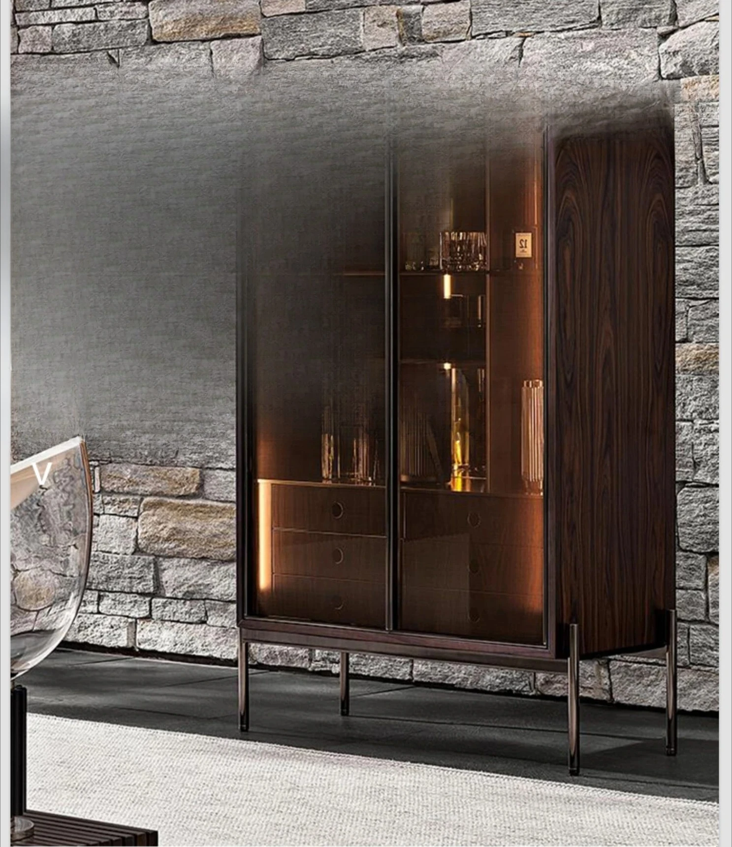 Italian-Style Light Luxury Wall Home Wine