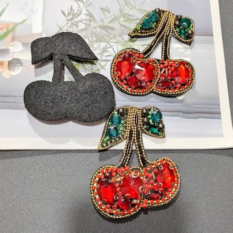 P88a Модные вишневые стразы