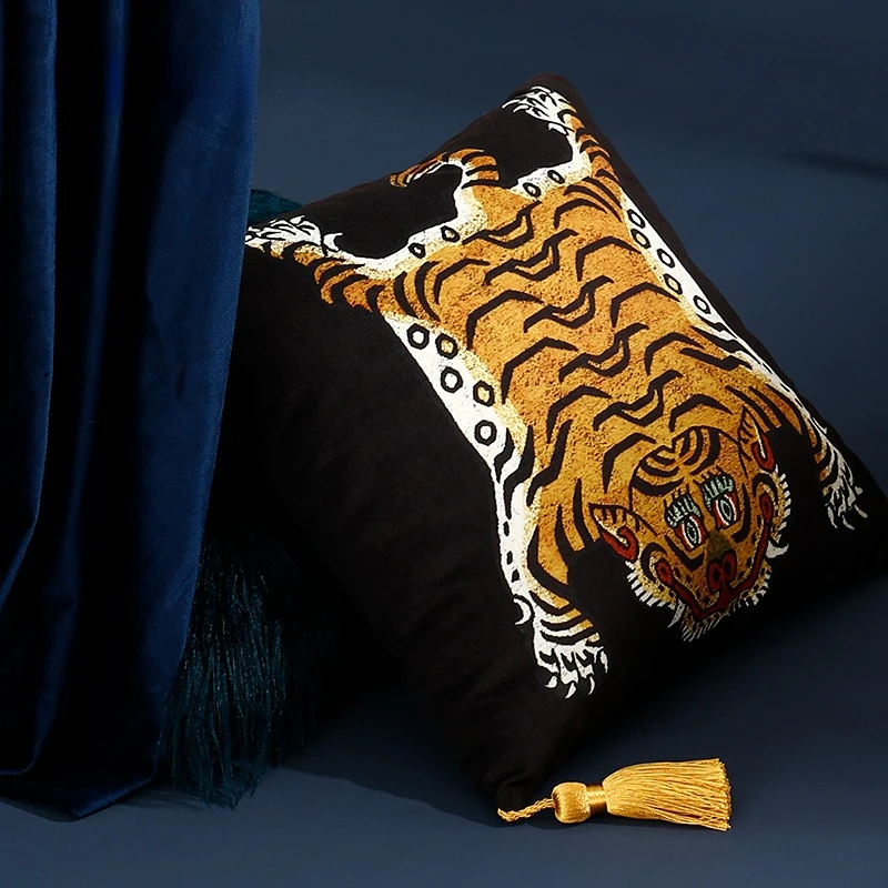 

Modern Tiger Head Cushion Cover 45x45cm Pillow Cover for Living Room Bedroom Sofa Car Seat Chair Throw Pillow Covers Home Deocr