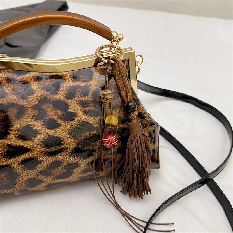 مقبض خشبي أنيق بسيط رسمي رائع عبر الجسم للاستخدام اليومي محفظة فاخرة للنساء حقيبة عشاء للحفلات حقيبة عشاء للسيدات على الموضة #6