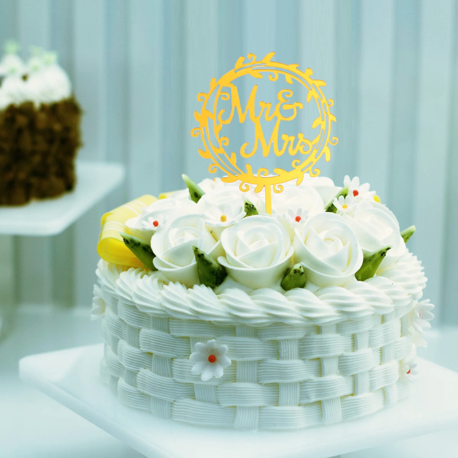 

Cake Topper Mr and Mrs Wreath with Leaves Wedding Party Decor Birthday Cake Decoration Event Accessory Party Dessert Topper