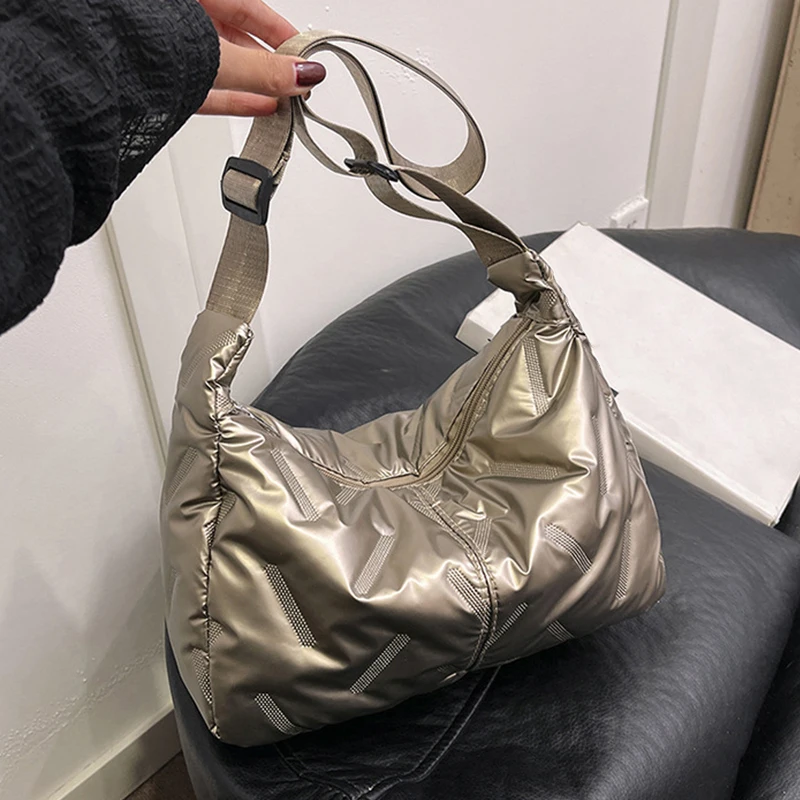 

Casual Large Stripe Women's Shoulder Bag 2025 New Fashion Commuter Tote Bag High Capaci Canvas Handbag for Youth bolso mujer