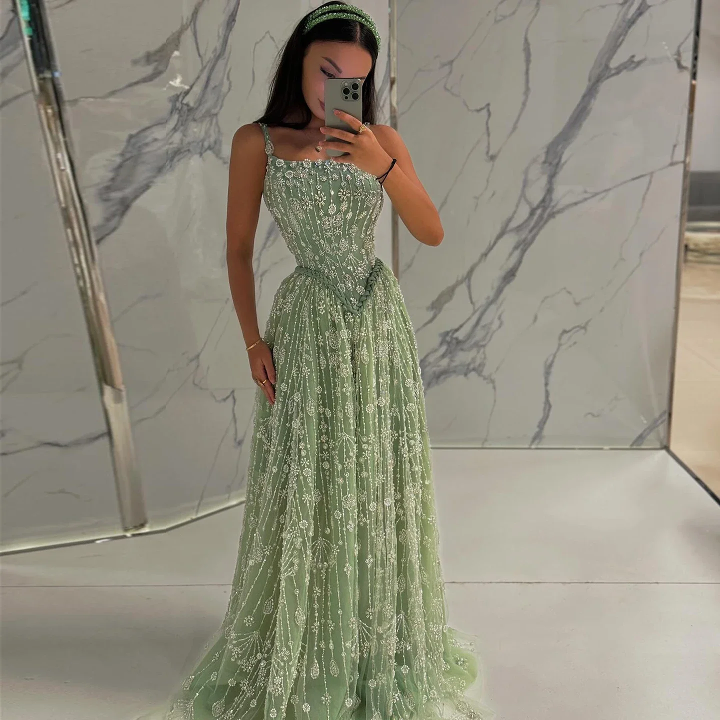 

Customized Elegant Sage Green Luxury Arabic Evening Dress for Women Party Spaghetti Straps Pearl embroidery Prom robes de soirée