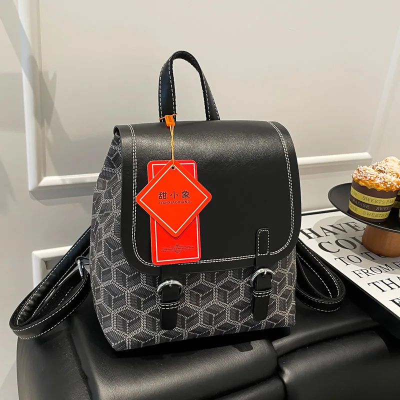 

‌ Популярный женский рюкзак 2025 года — большая сумка через плечо для школы и путешествий, модный рюкзак, идеально подходит для повседневного использования ‌