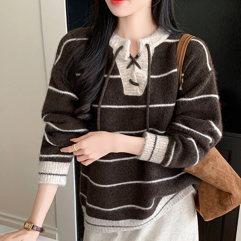 

Осень-зима, новый полосатый шерстяной вязаный пуловер, женский цветной свободный свитер на шнуровке с открытым вырезом, повседневный универсальный топ