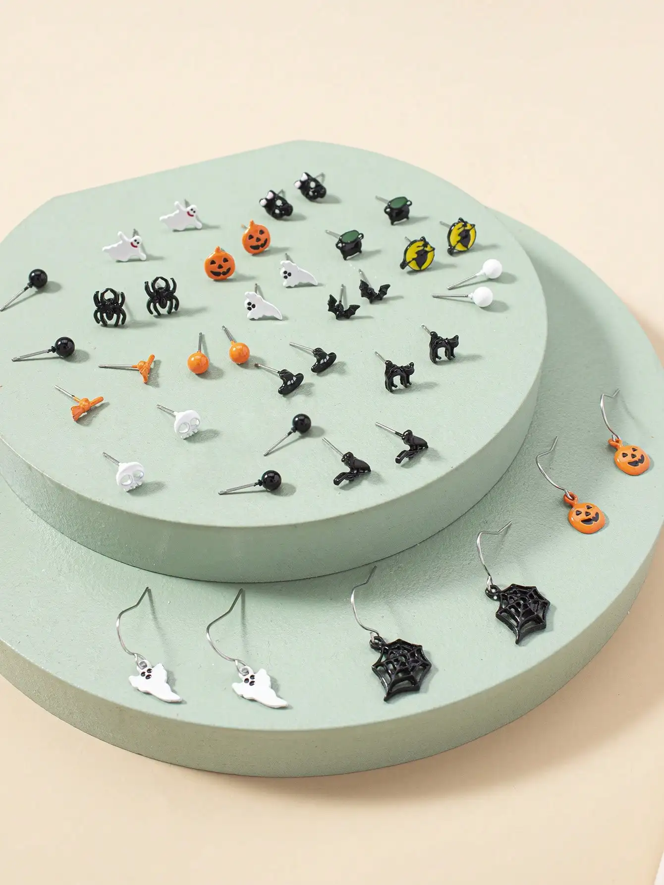 1 Set 20 Pairs Women's Halloween Earrings Set Spider Pumpkin Witch Skull Bat Holiday Gift