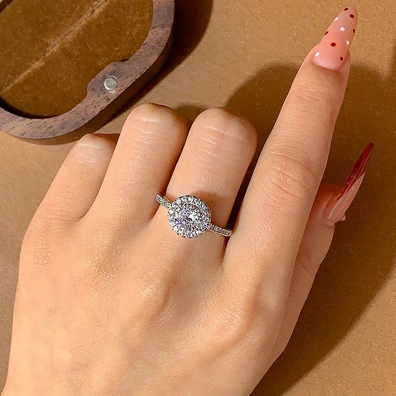 

Elegant Full Diamond Round Ring For Women Wedding Jewelry 925 Silver Classic Bridal Engagement Ring Anniversary Gift