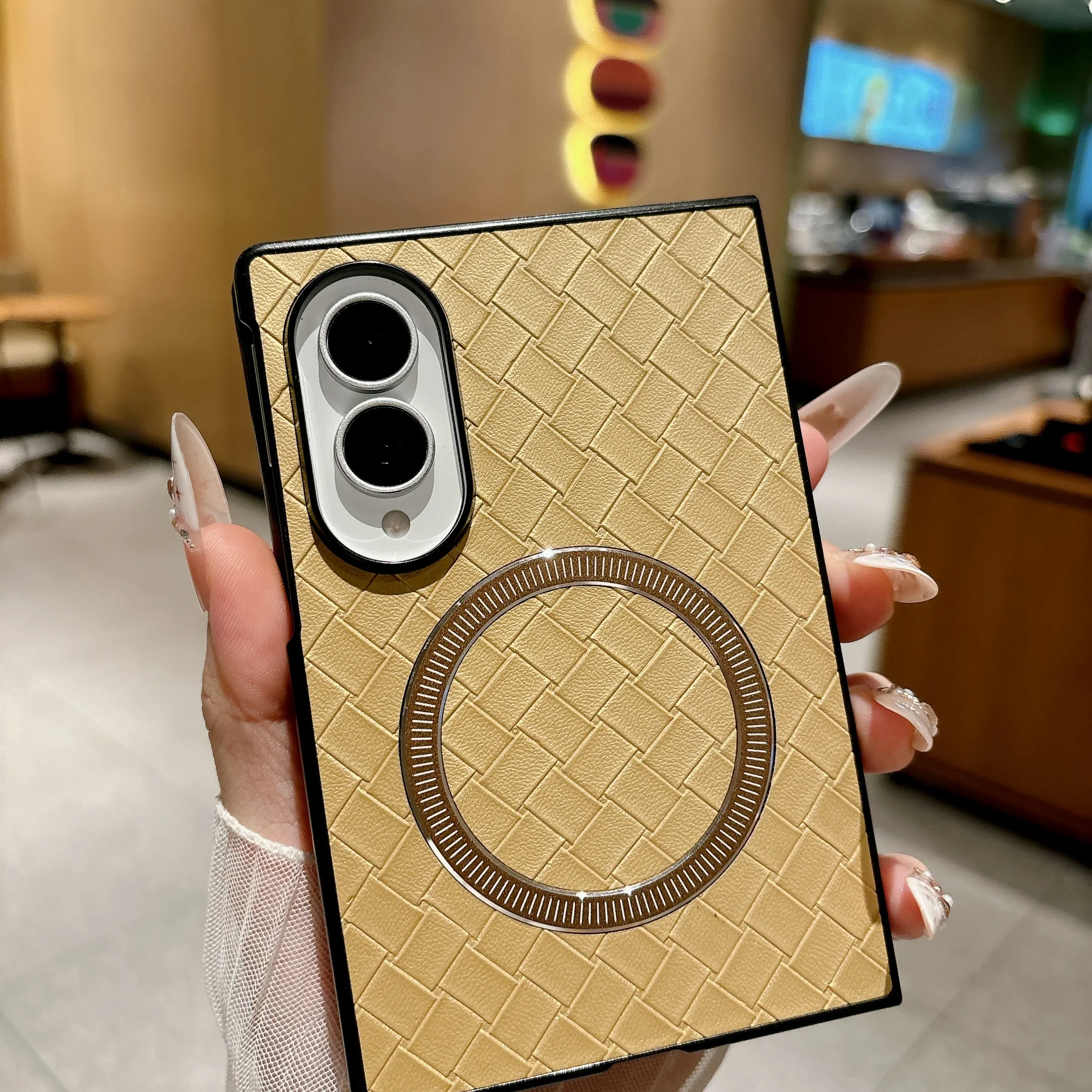 Luxury Weave Grid for Magsafe  - Magsafe Wireless Charger review and price