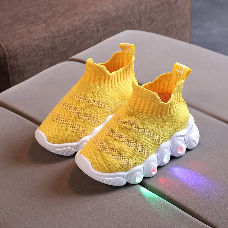 Size 21-30 New LED Children Glowing Shoes Baby Luminous Sneakers Boys Lighting Running Shoes Kids Breathable Mesh Sneakers