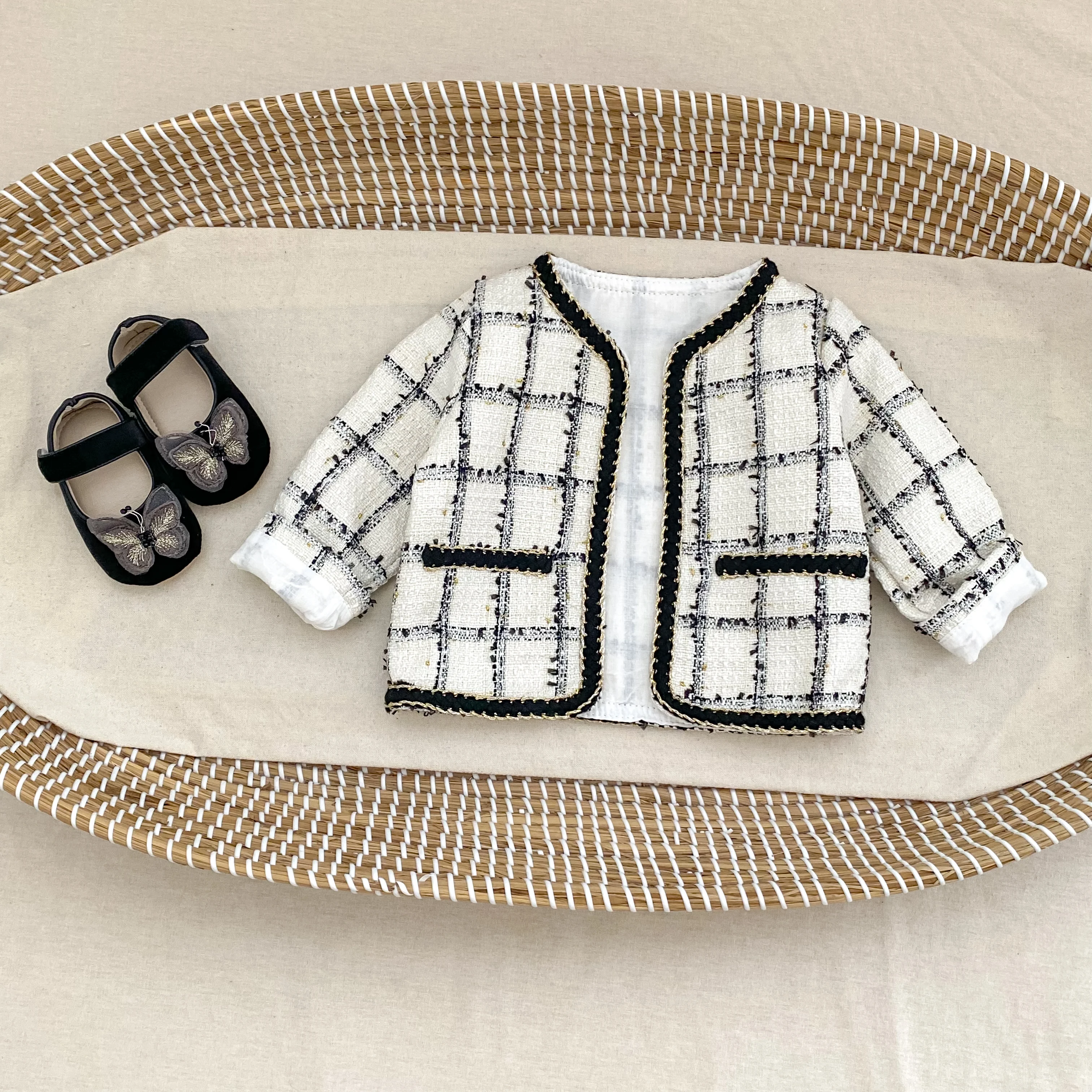 

Новая осенняя детская одежда для детей 0-3 лет, милый и нежный кардиган в стиле принцессы с круглым вырезом и длинными рукавами для милой маленькой девочки.