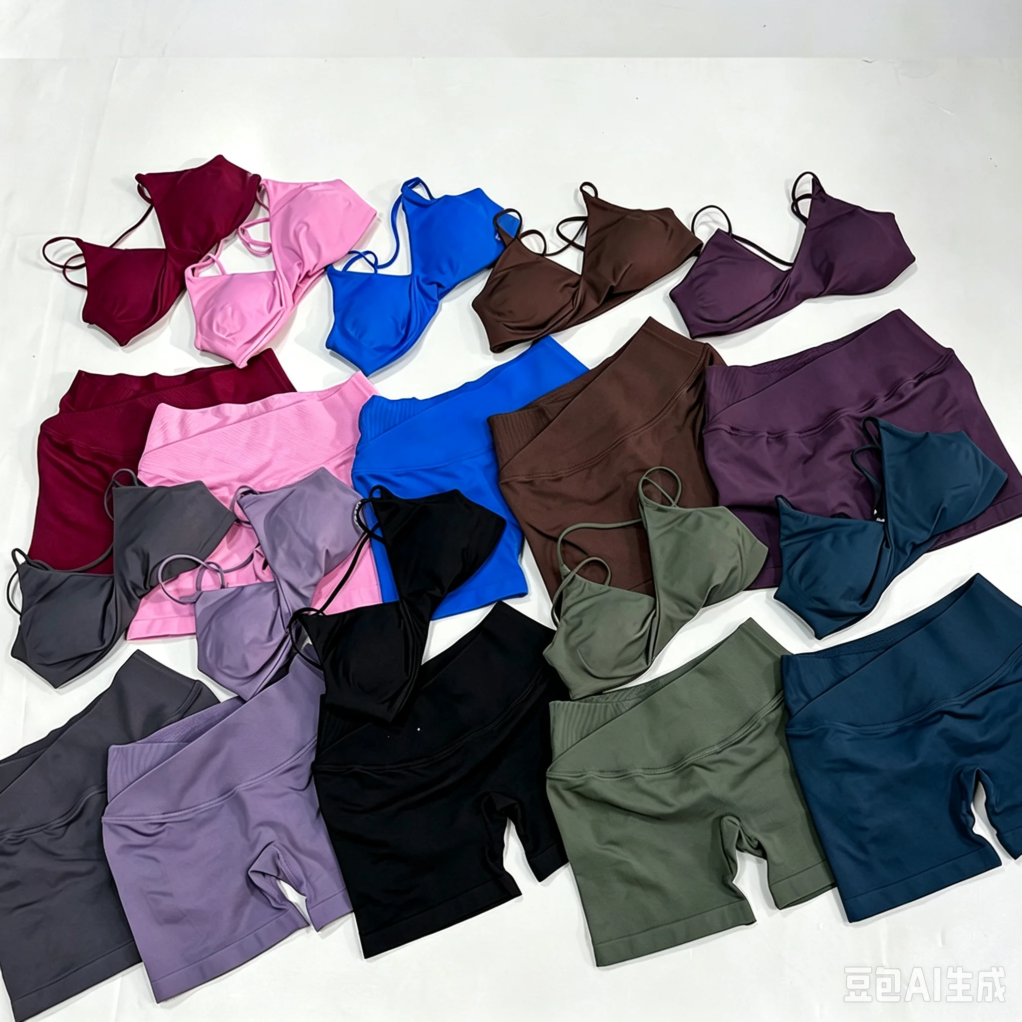 Yoga Vision Twist Front Sports Bra Leggings Gym Set Women's Seamless High Elastic Gym Bra Vest Buttock Lift Shorts Sports Set