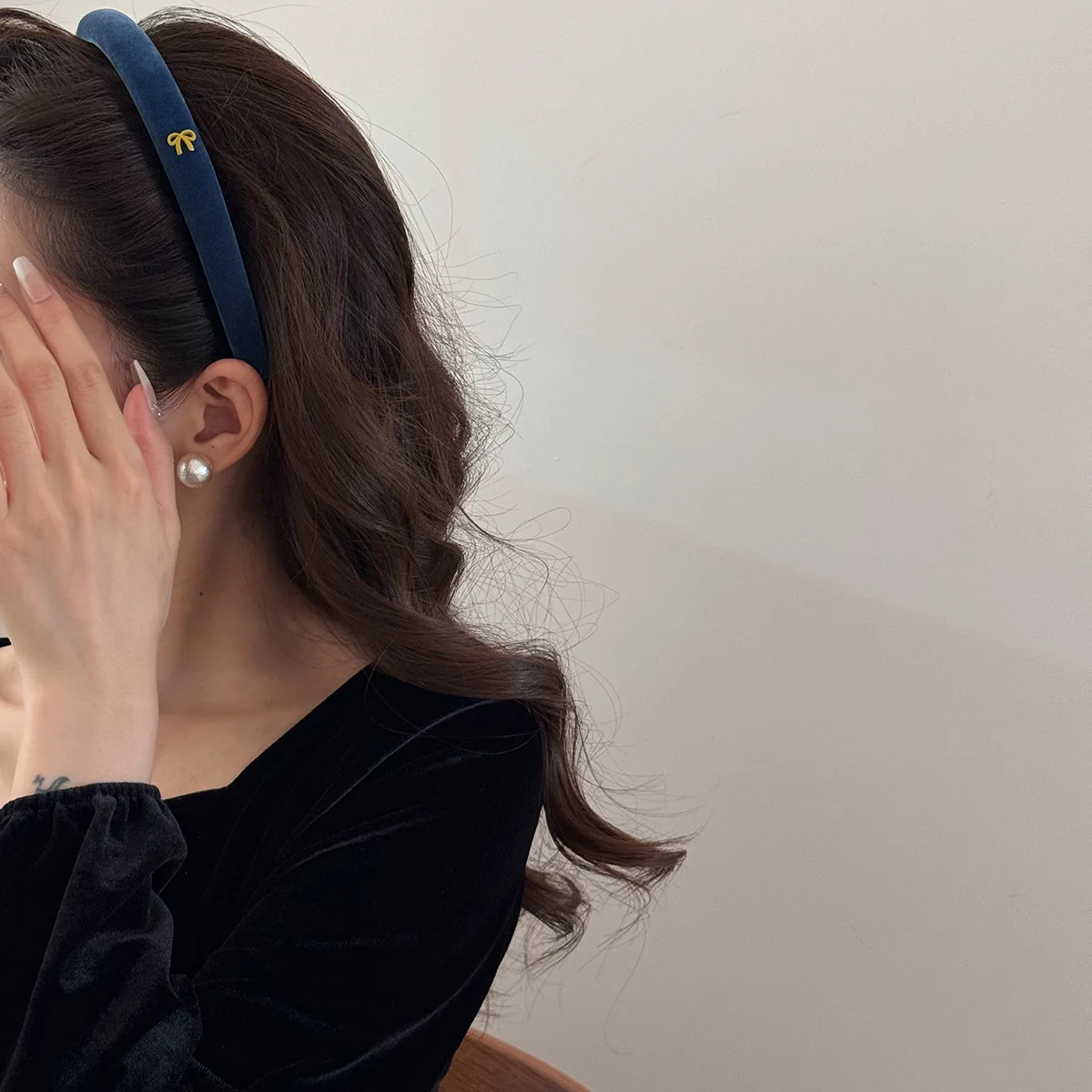 Velvet Bow Headband for Women Girls Sweet Vintage Elegant Solid Color Fabric Sponge High Skull Headband Hair Style Accessories