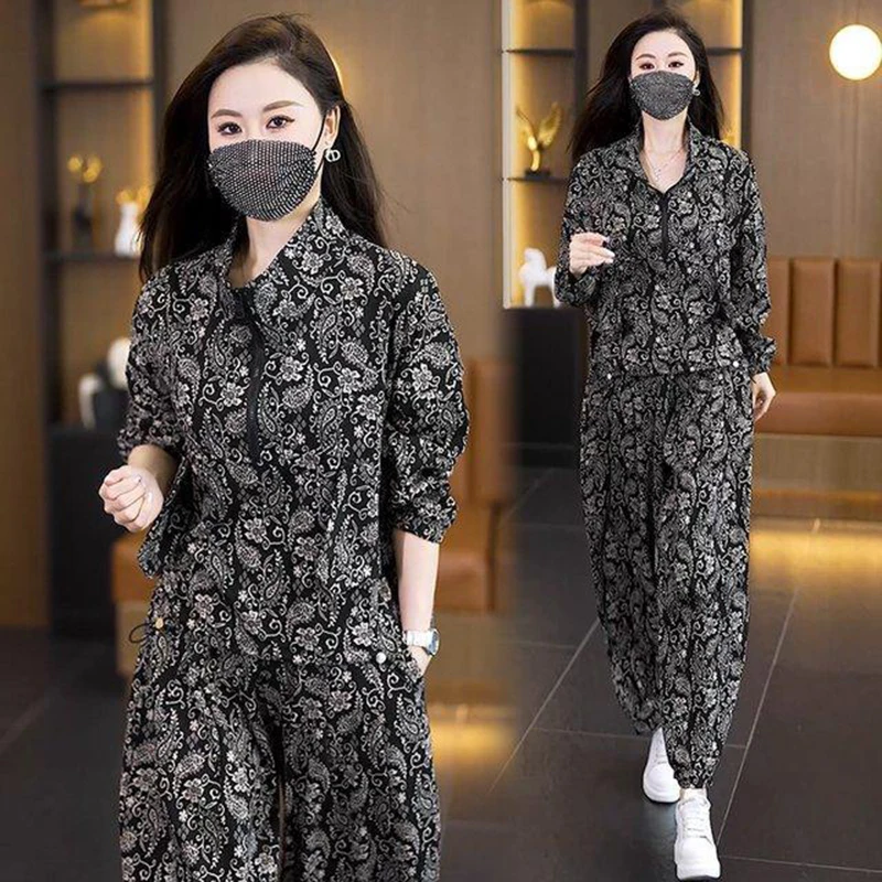 Autumn 2025 new cashew flower fashionable casual two piece set women's reducing age stand collar+pants slimming set