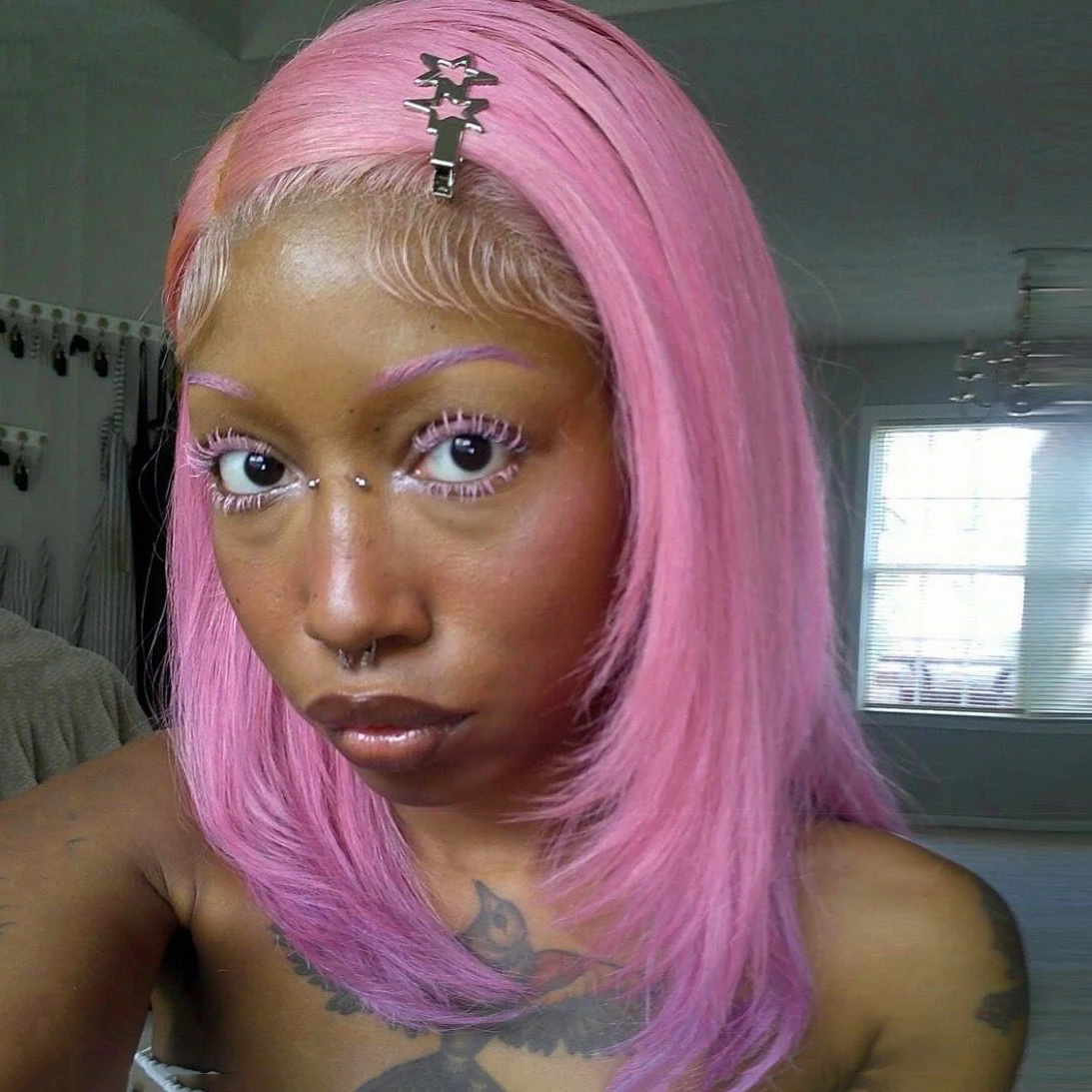 

Pink Short Bob Wig Layered Cut 13x4 Short Straight Lace Front Wigs for Women Synthetic Natural Hairline Daily Wear
