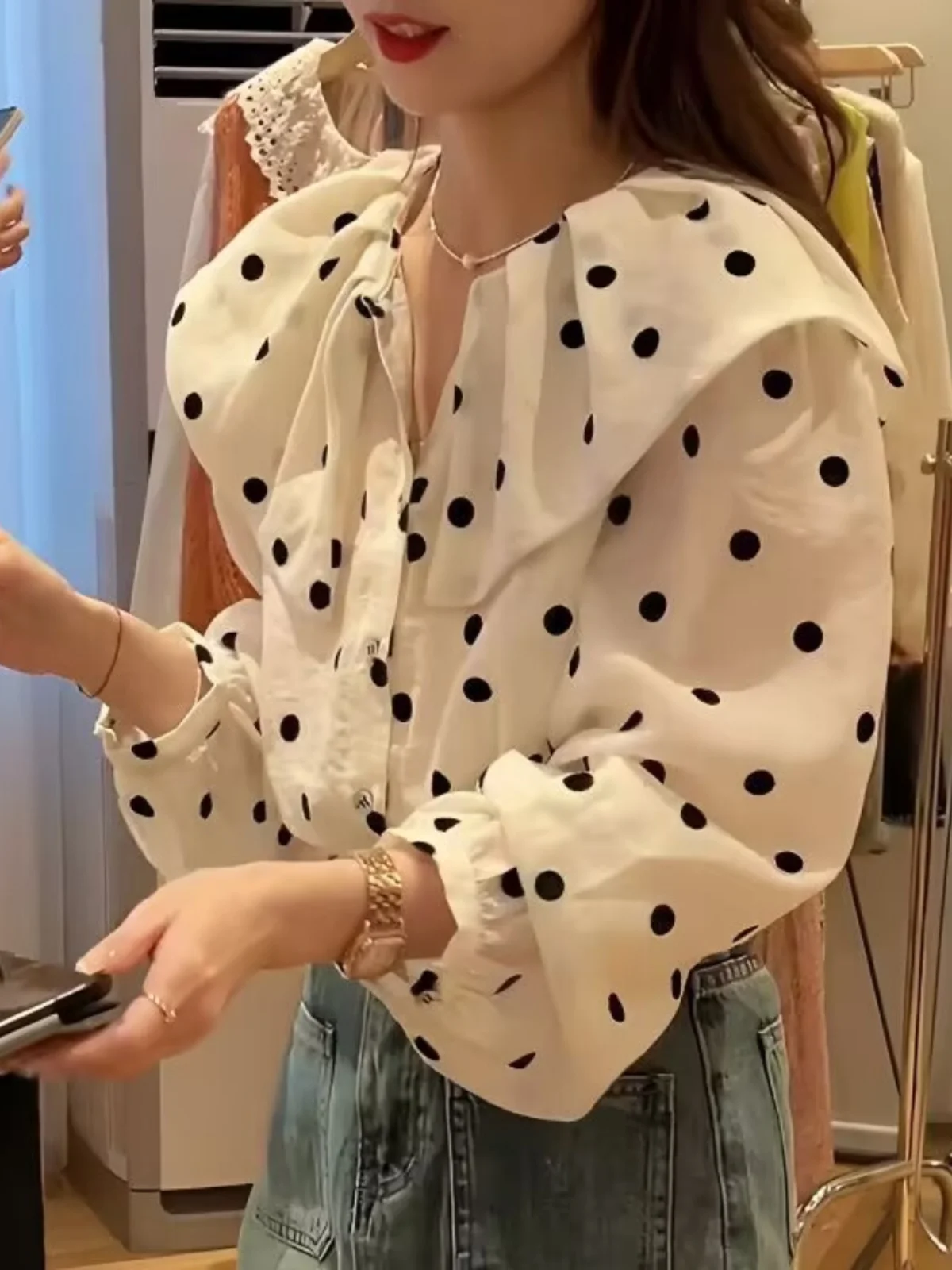 

Женский дизайн в горошек в стиле ретро, милый антивозрастной кукольный воротник, маленький топ, весенний новый свободный крой, длинный...