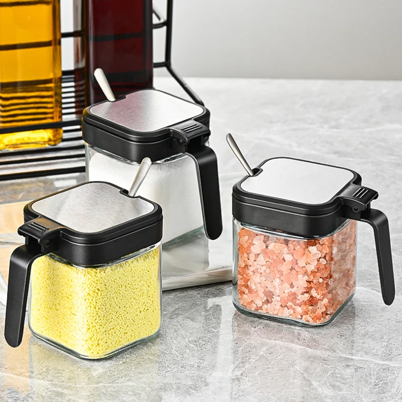 

Kitchen Spice Glass Jar 3 Pack Household Square Lidded Storage Container Spice Salt Sugar Pepper Bottle with Shelf Base