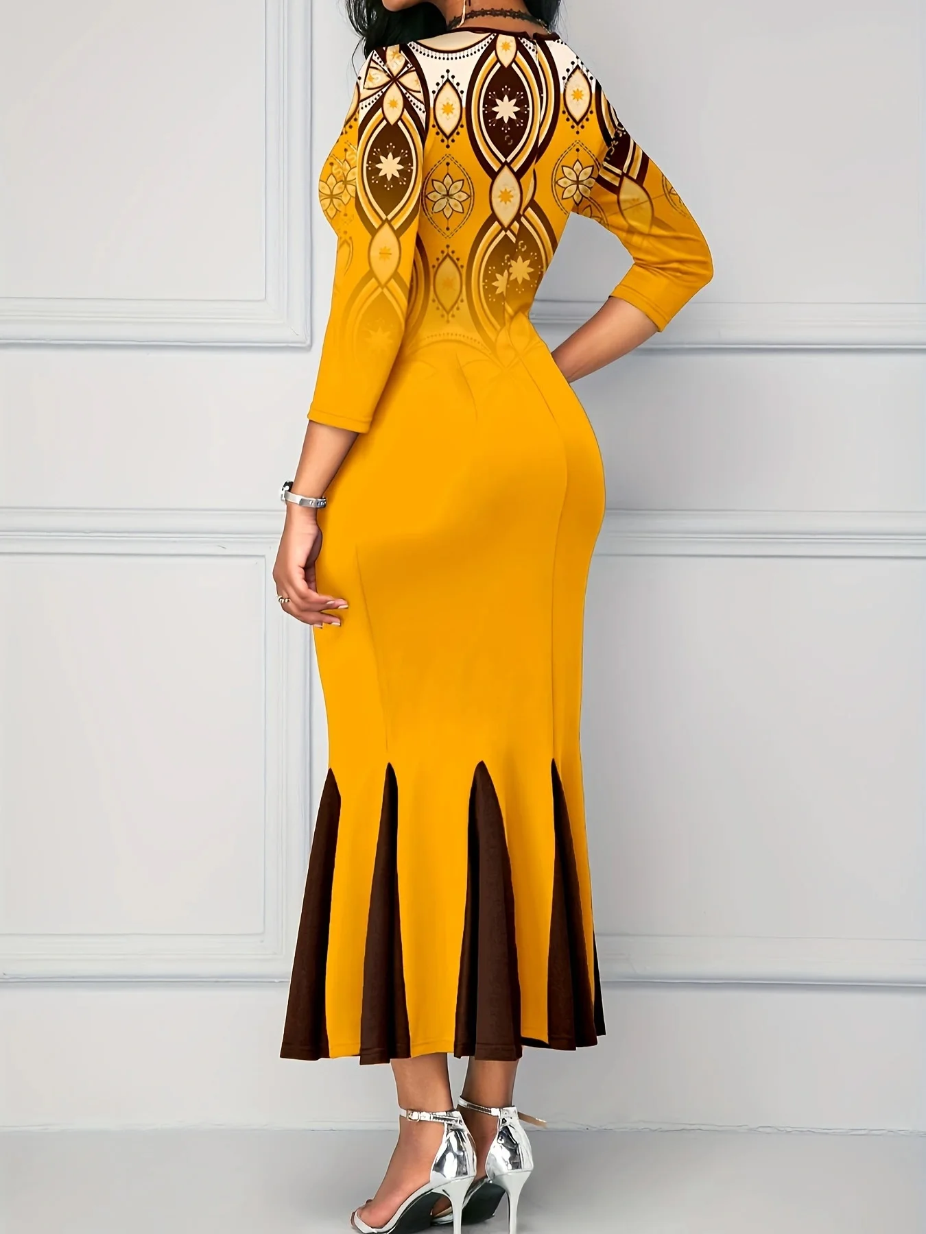 Tribal Print Mermaid Ginger Round Neck Bodycon Dress - Image 3