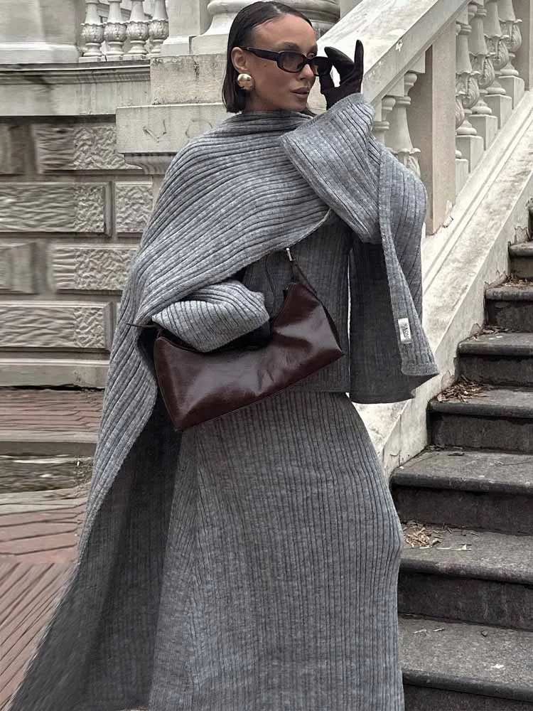 BKQU Gonne maglione lavorato a maglia Set da 3 pezzi per donna Pullover caldo ampio con scollo a O con sciarpa Gonna lunga a vita alta Abiti autunno inverno